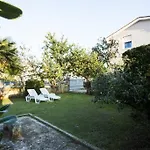 8 Apartman Póla