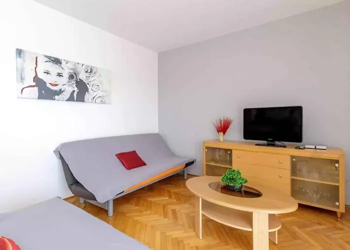 Apartment Pula 8 * Pula