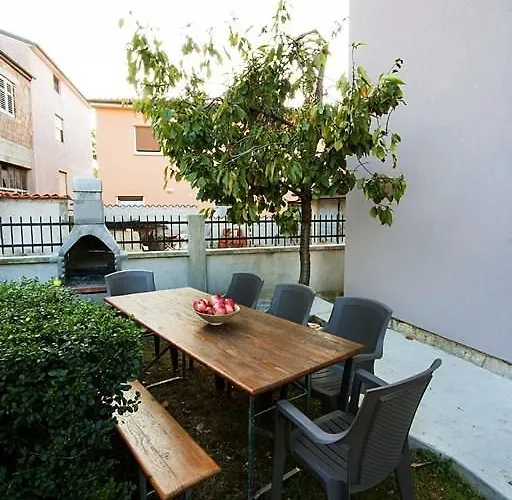 Apartment Apartment Pula 8