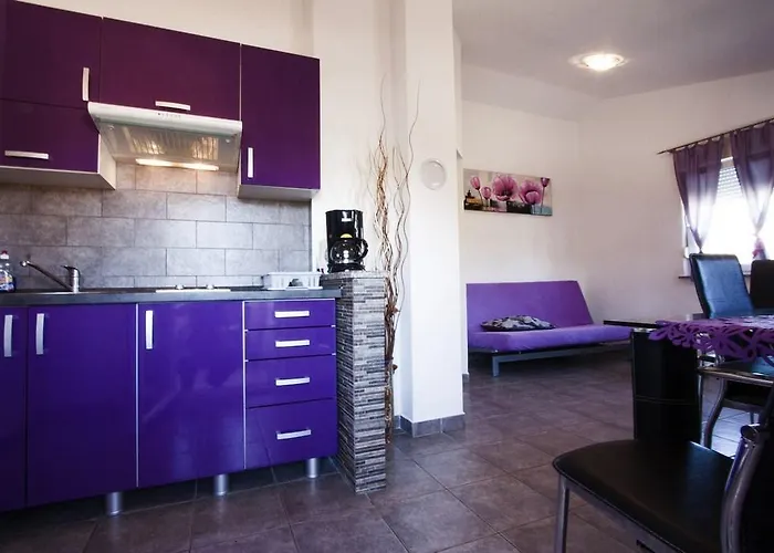 Apartment Apartment Pula 8 *