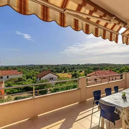 Apartment Apartment Pula 8