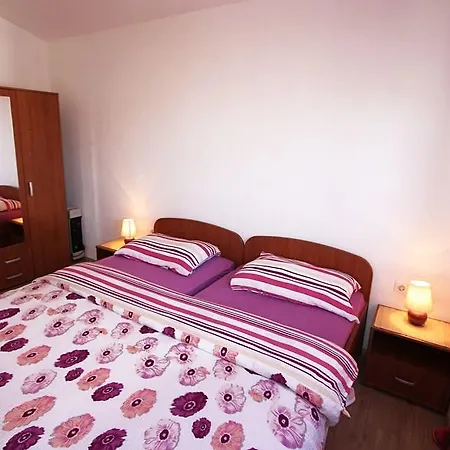 Apartment Pula 8 Pula