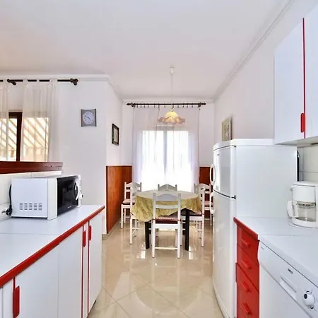 Apartment Apartment Pula 8 *