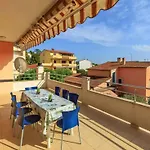 Apartmán 8 *