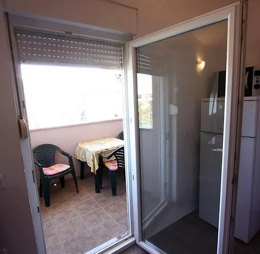Apartment Pula 8 *